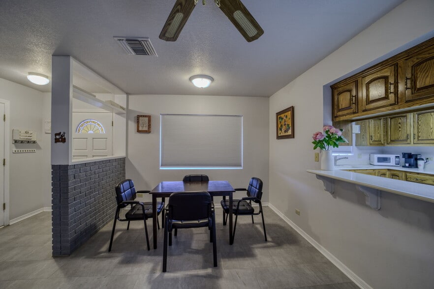 More Photos Of 5201 S Highway 95, Fort Mohave Storefront Retail Office For Sale