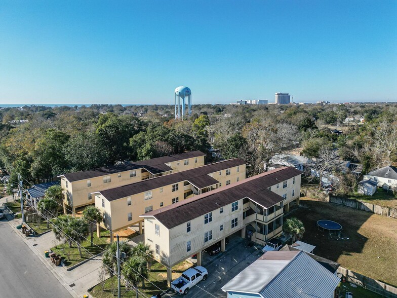 Primary Photo Of 265 Crawford St, Biloxi Apartments For Sale