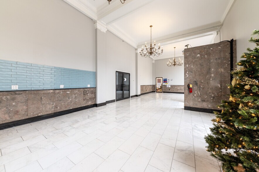 More Photos Of 700 Market St, Parkersburg Office For Lease