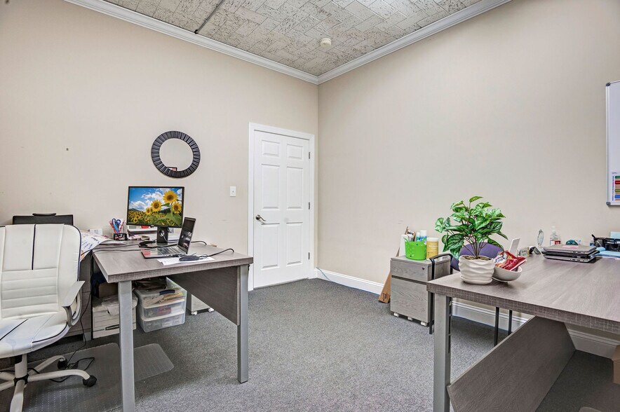 More Photos Of 515 New Bridge St, Jacksonville Freestanding For Lease