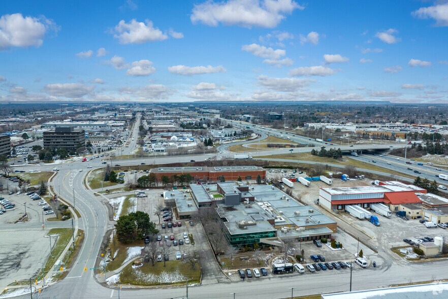 More Photos Of 874 Sinclair Rd, Oakville Office For Lease