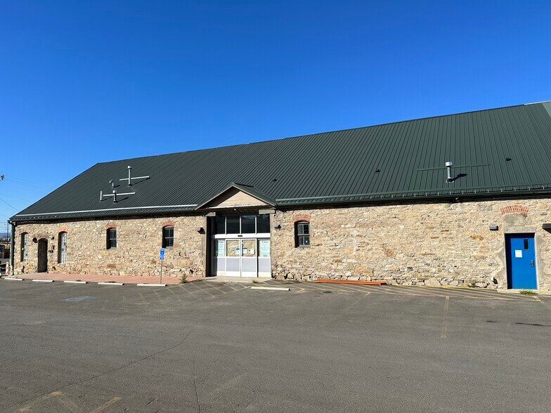 More Photos Of 1531 National Ave, Helena Flex For Sale