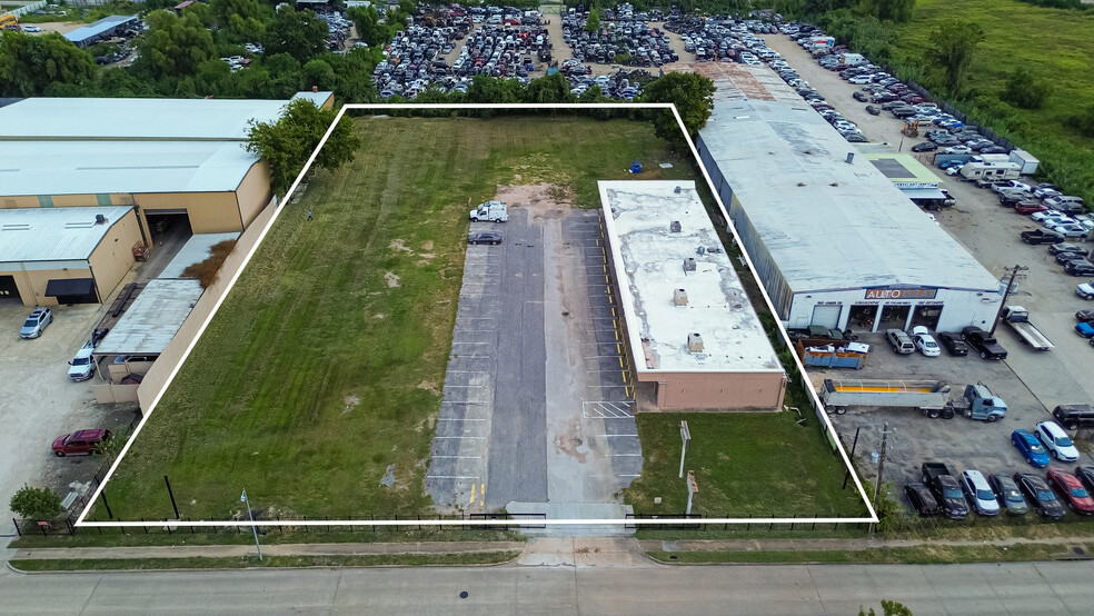 More Photos Of 13001-13011 Fondren Rd, Houston Unknown For Lease