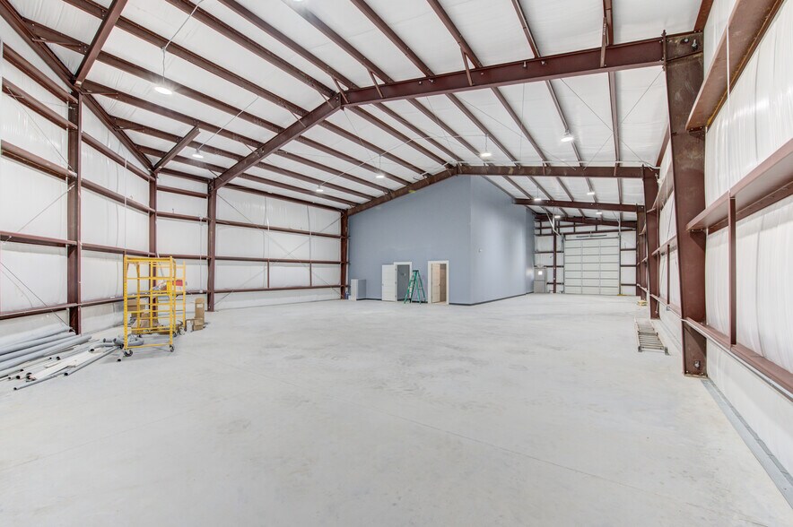 More Photos Of 6409 Eddie Dr, Humble Warehouse For Sale