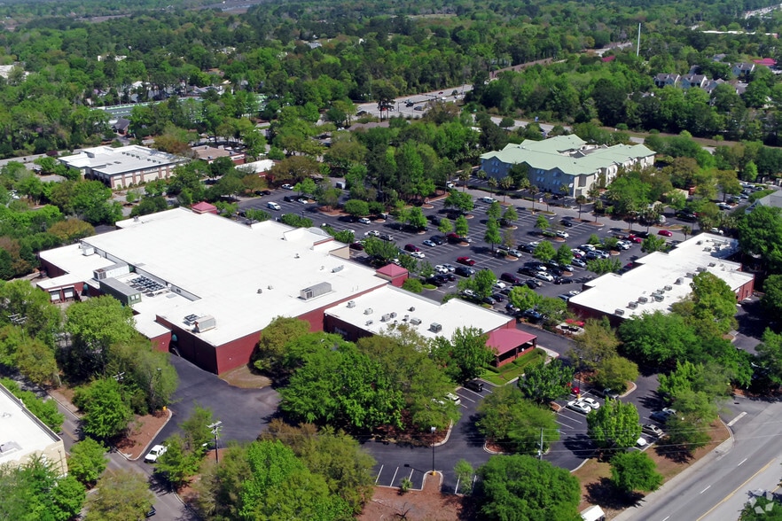 More Photos Of 1909 N Highway 17, Mount Pleasant Unknown For Lease