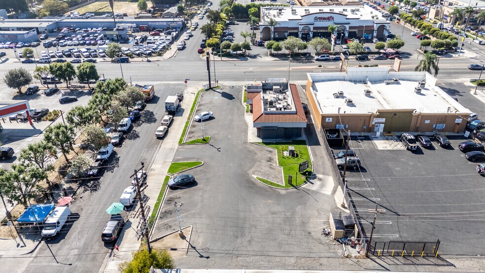 More Photos Of 21201 Sherman Way, Canoga Park Fast Food For Sale