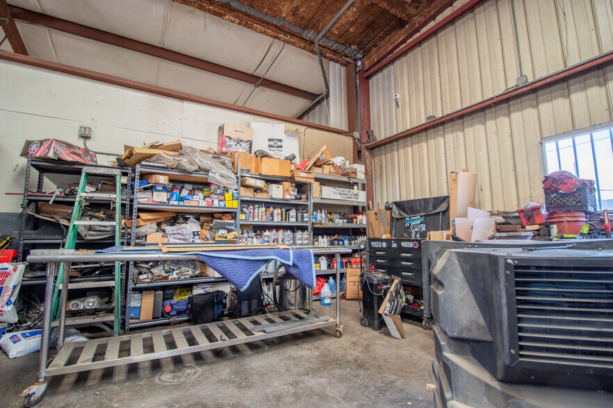 More Photos Of 539 N Frazier St, Conroe Auto Repair For Sale