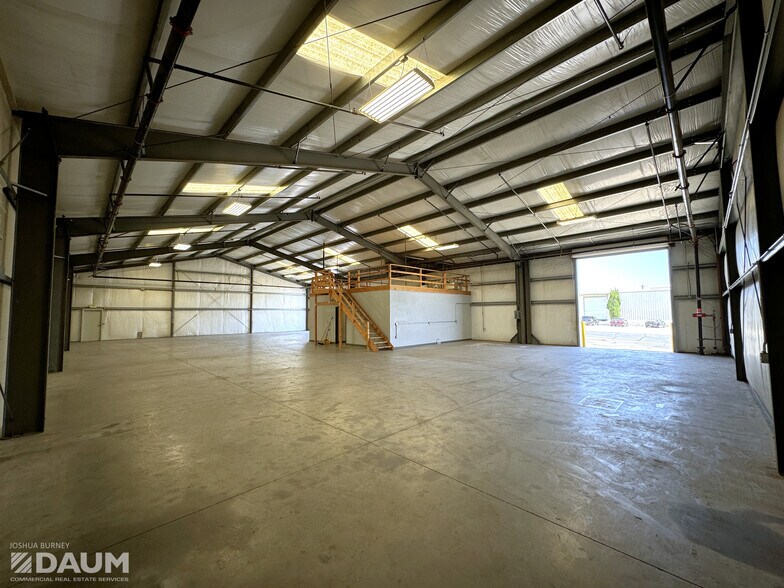 More Photos Of 1431 W 9th St, Upland Warehouse For Lease