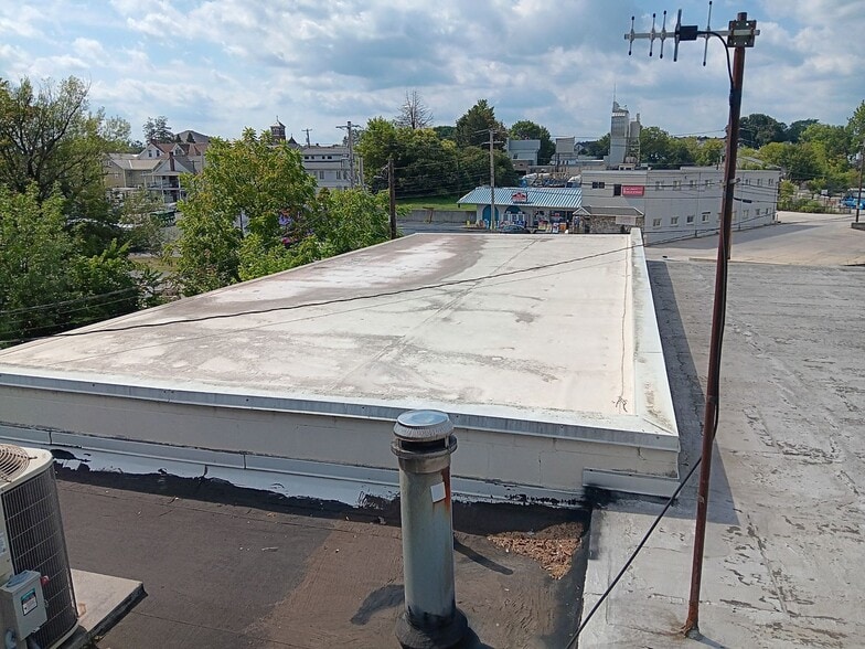 More Photos Of 259 Race St, Catasauqua Warehouse For Sale