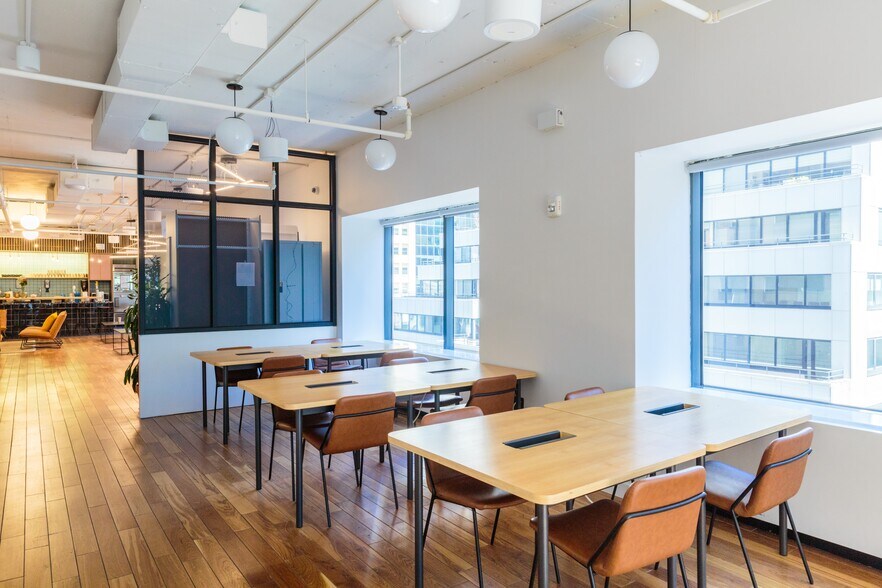 More Photos Of 575 Fifth Ave, New York Office For Lease