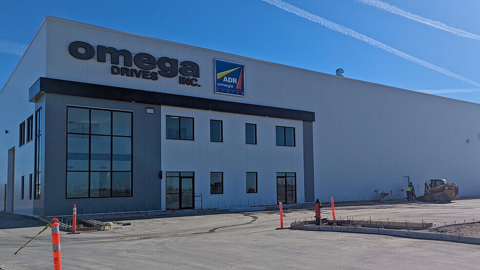 Primary Photo Of 725 Black Diamond blvd, Winnipeg Industrial For Lease