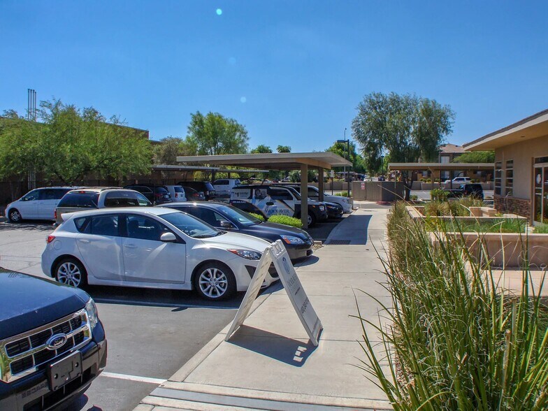 More Photos Of 4425 E Agave Rd, Phoenix Office For Sale