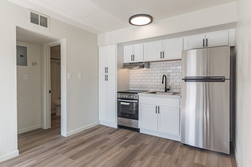 More Photos Of 14001-14007 N Primrose St, El Mirage Apartments For Sale