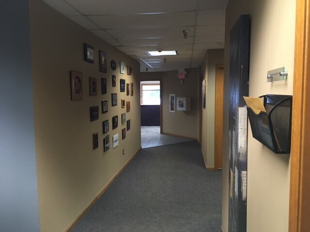 More Photos Of 2800 Freeway Blvd, Brooklyn Center Office For Lease