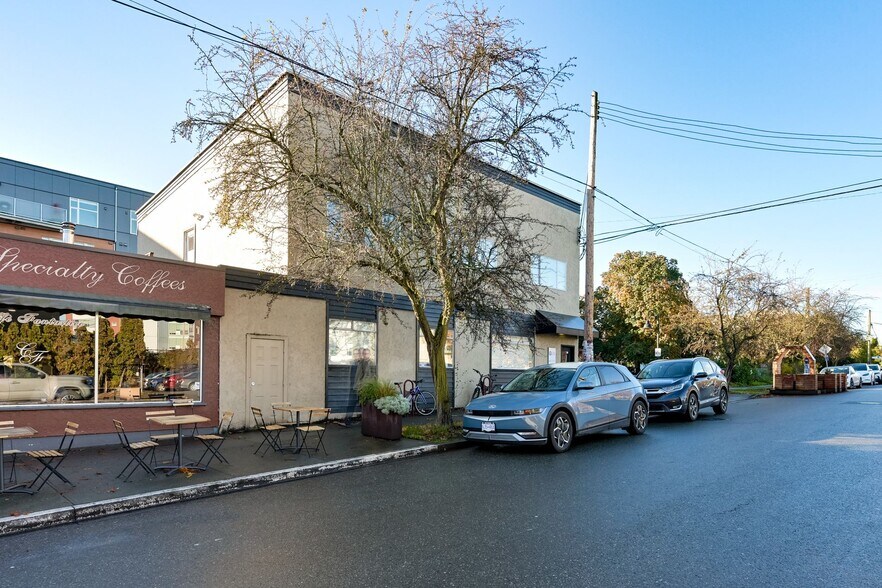 More Photos Of 941 Kings Rd, Victoria Office For Sale