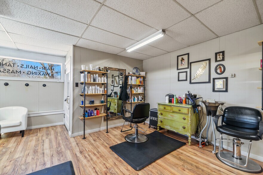 More Photos Of 104 N 3rd St, Kremmling Storefront Retail Residential For Sale