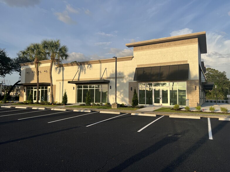More Photos Of 3414 Bell Shoals Rd, Valrico General Retail For Lease