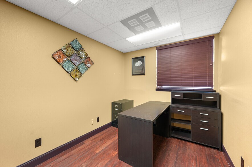 More Photos Of 500 S US Highway 1, Fort Pierce Office For Lease