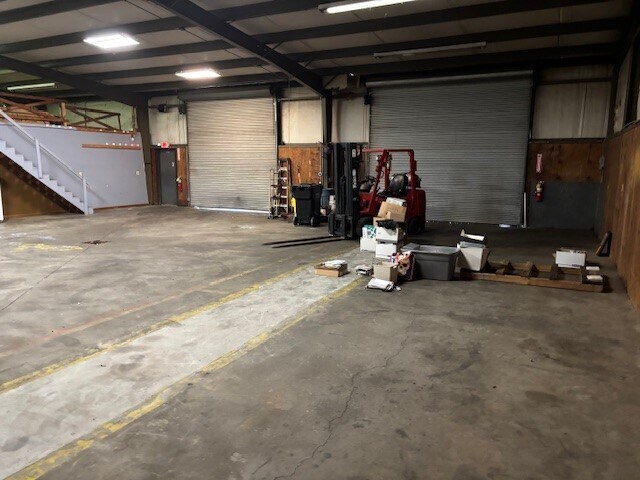 More Photos Of 1512 Commercial Ct, Jonesboro Warehouse For Sale