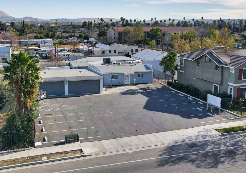Primary Photo Of 2810 Market St & 2867 Main St, Riverside Warehouse For Sale