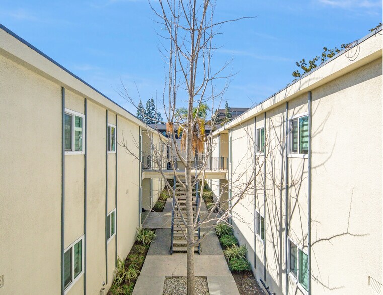 More Photos Of 265 N Oakland Ave, Pasadena Apartments For Sale