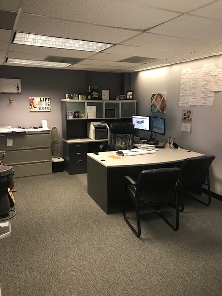 More Photos Of 3700 N Industry Ave, Lakewood Research And Development For Lease