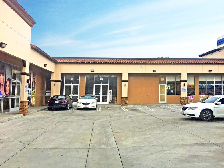 Primary Photo Of 3411 W Florence Ave, Los Angeles Service Station For Lease