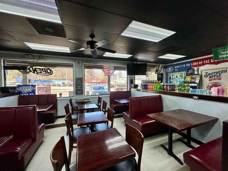 More Photos Of 450 E King St, Boone Service Station For Sale
