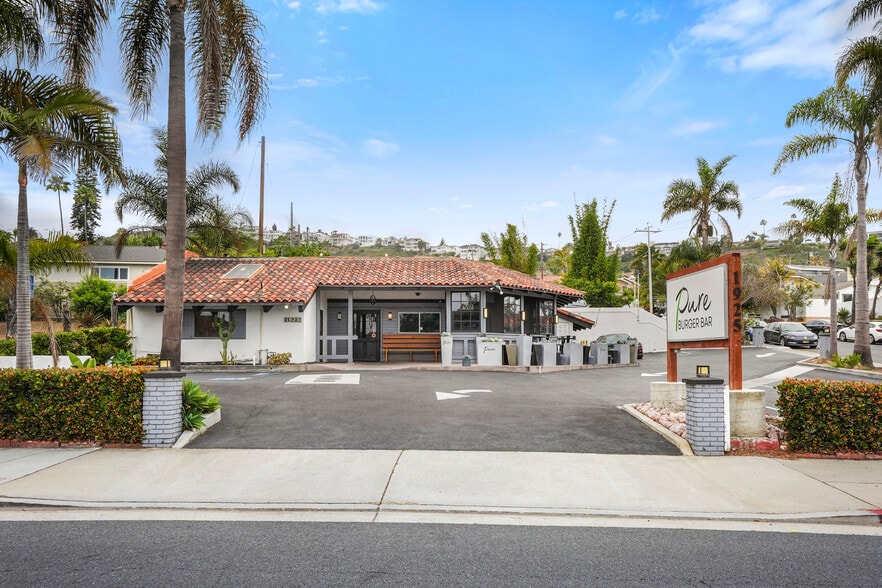 More Photos Of 1925 S El Camino Real, San Clemente Restaurant For Sale