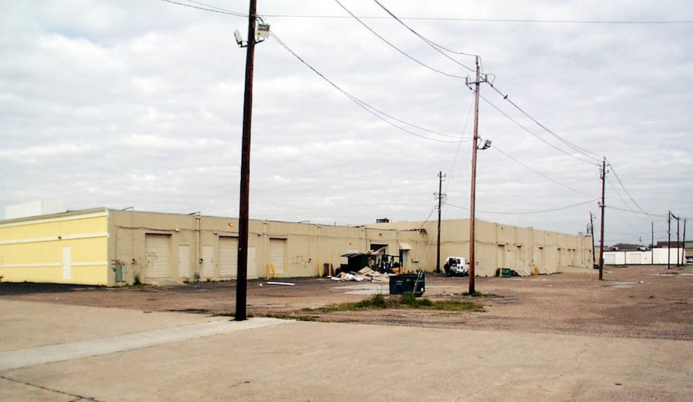 More Photos Of 6515 Corporate Dr, Houston Storefront Retail Office For Sale