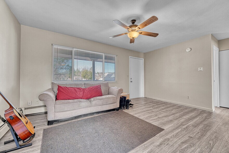 More Photos Of 490 E Elm St, Elizabeth Apartments For Sale