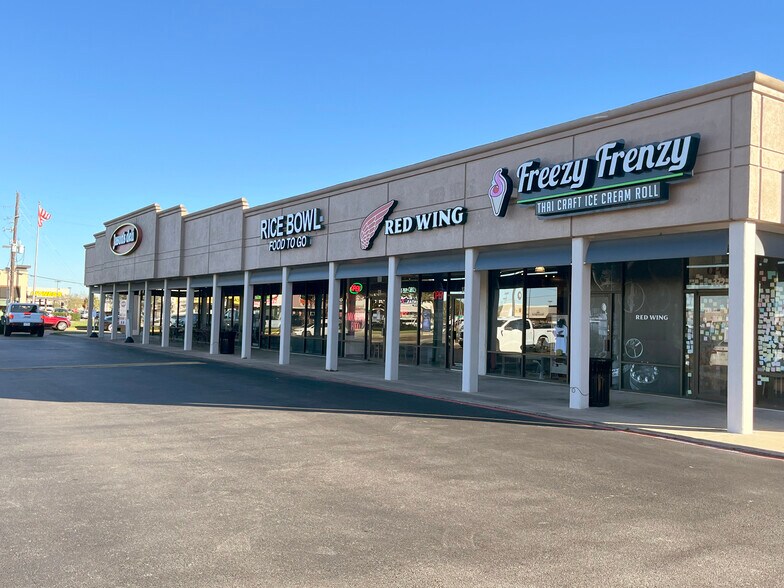 More Photos Of 21923-21979 Katy Fwy, Katy Unknown For Lease