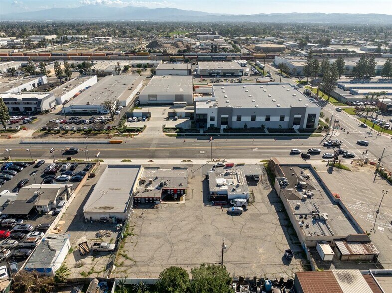 More Photos Of 1538 W Holt Blvd, Ontario Convenience Store For Sale