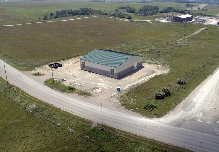 More Photos Of Industrial Park Rd, Cadiz Warehouse For Lease