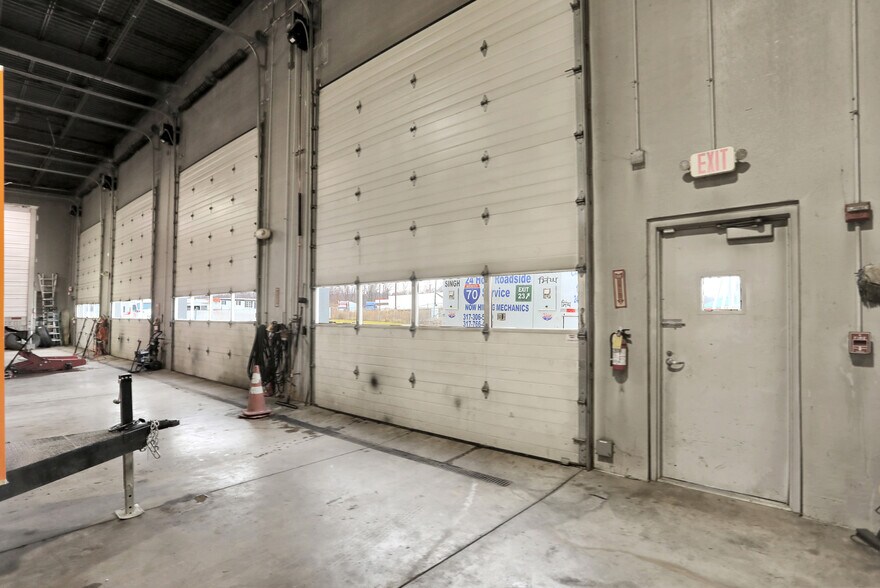 More Photos Of 1116 W County Road 450 N, Brazil Truck Terminal For Lease