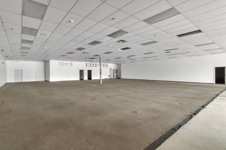 More Photos Of 2211 Niagara St, Buffalo Unknown For Lease