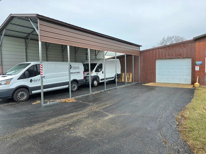 More Photos Of 14440 W Edison Dr, New Lenox Manufacturing For Sale
