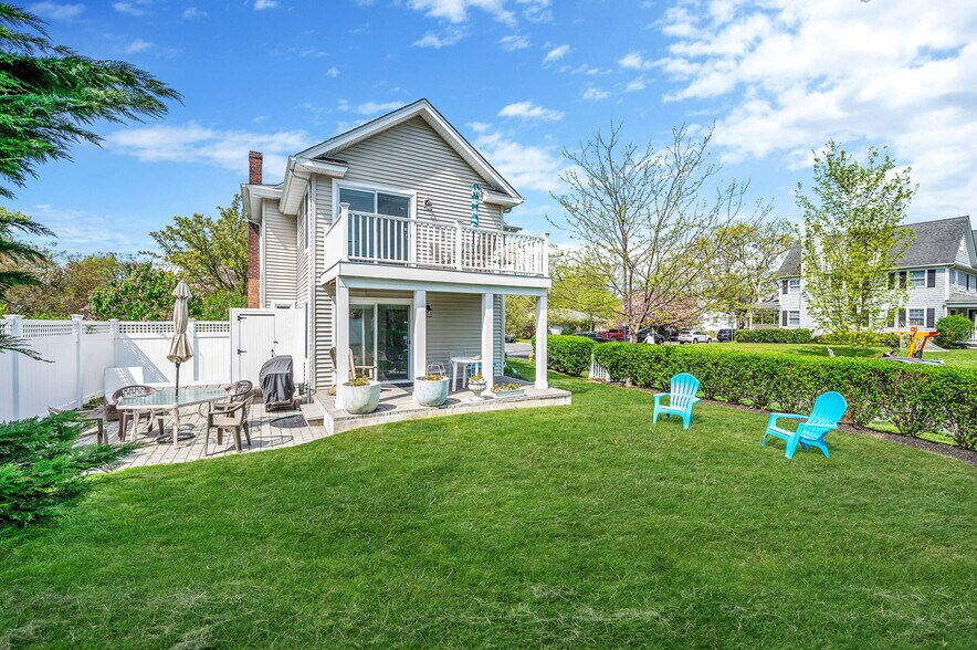 More Photos Of , Greenport Multifamily For Sale