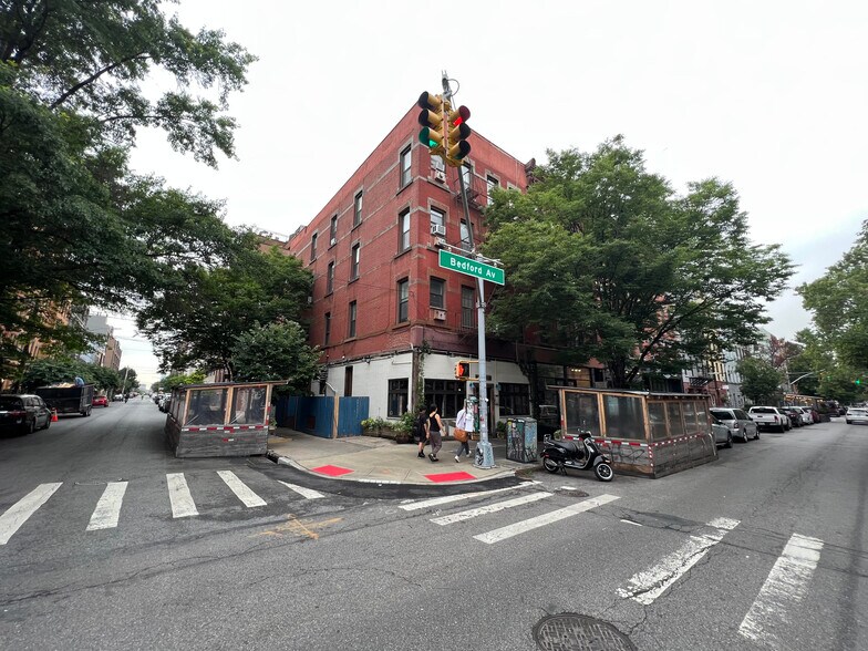 More Photos Of 124 Bedford Ave, Brooklyn Multifamily For Sale