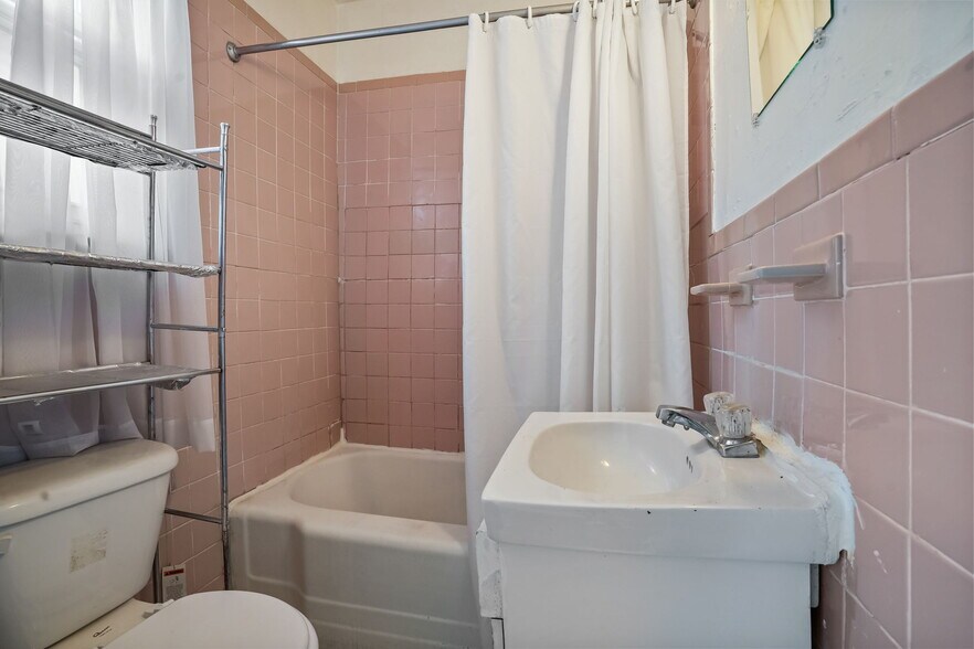 More Photos Of 357-359 Norman St, Bridgeport Apartments For Sale