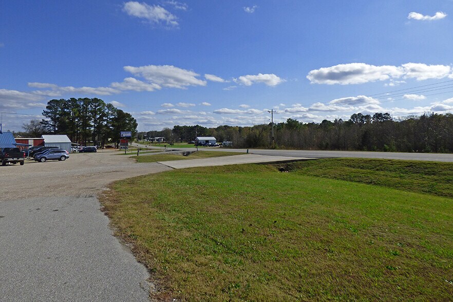 More Photos Of 308 US-62 Hwy, Ash Flat Medical For Sale