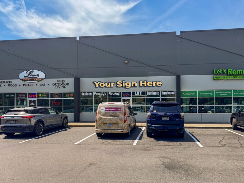 More Photos Of 12518 NE Airport Way, Portland Storefront For Lease