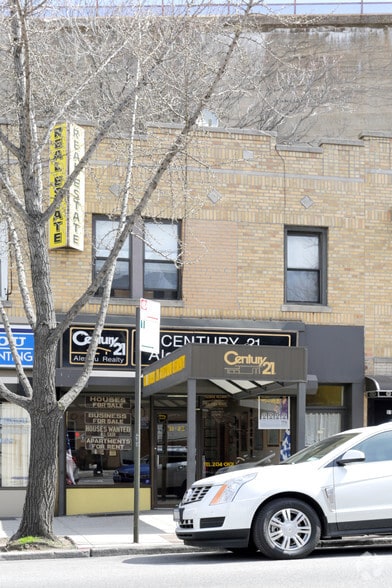 Primary Photo Of 3123 23rd Ave, Astoria Apartments For Lease