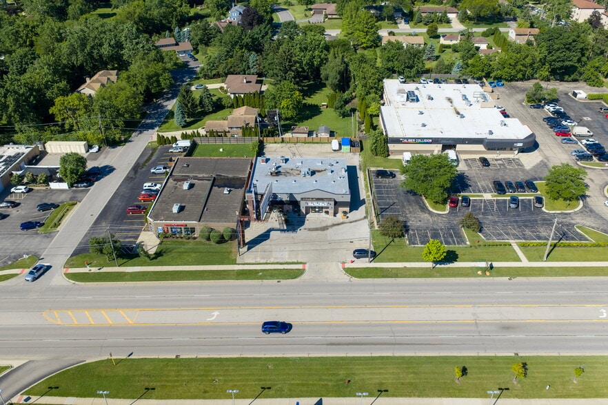 More Photos Of 1910-1918 N Rand Rd, Palatine Freestanding For Sale
