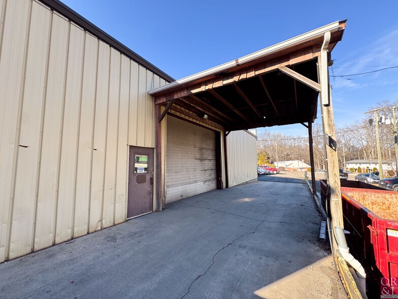 More Photos Of 10 Denlar Dr, Chester Manufacturing For Sale