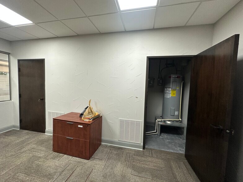 More Photos Of 4320 N Belt Line Rd, Irving Office For Lease