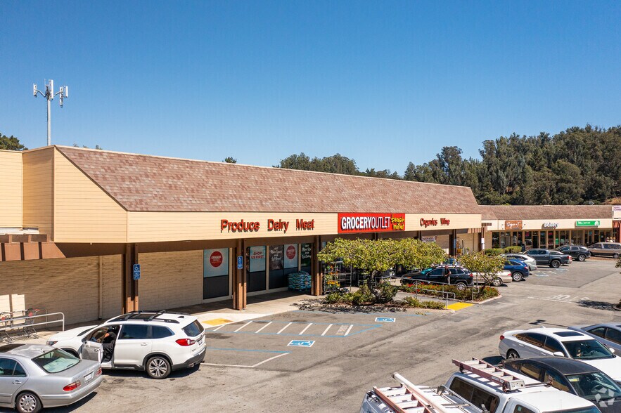 More Photos Of 7925-8075 San Miguel Canyon Rd, Salinas General Retail For Lease