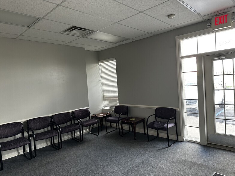 More Photos Of 15502 S Telegraph Rd, Monroe Medical For Lease