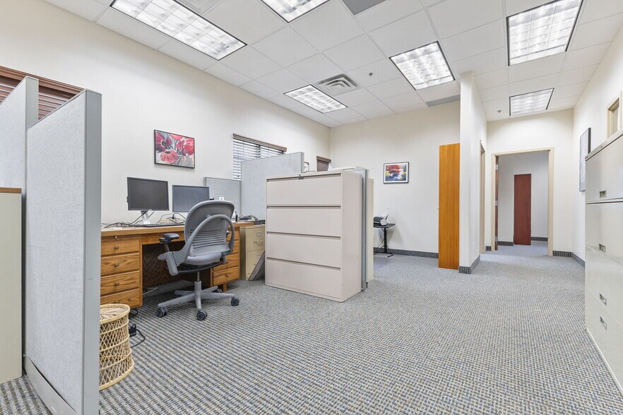 More Photos Of 300 Coon Rapids Blvd NW, Coon Rapids Office Residential For Lease