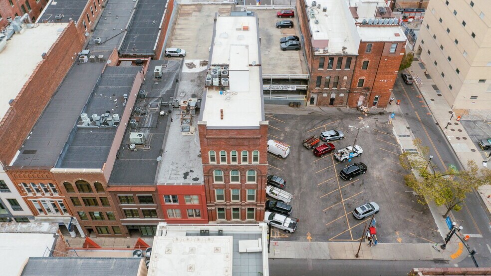 More Photos Of 208 3rd Ave N, Nashville Office For Sale